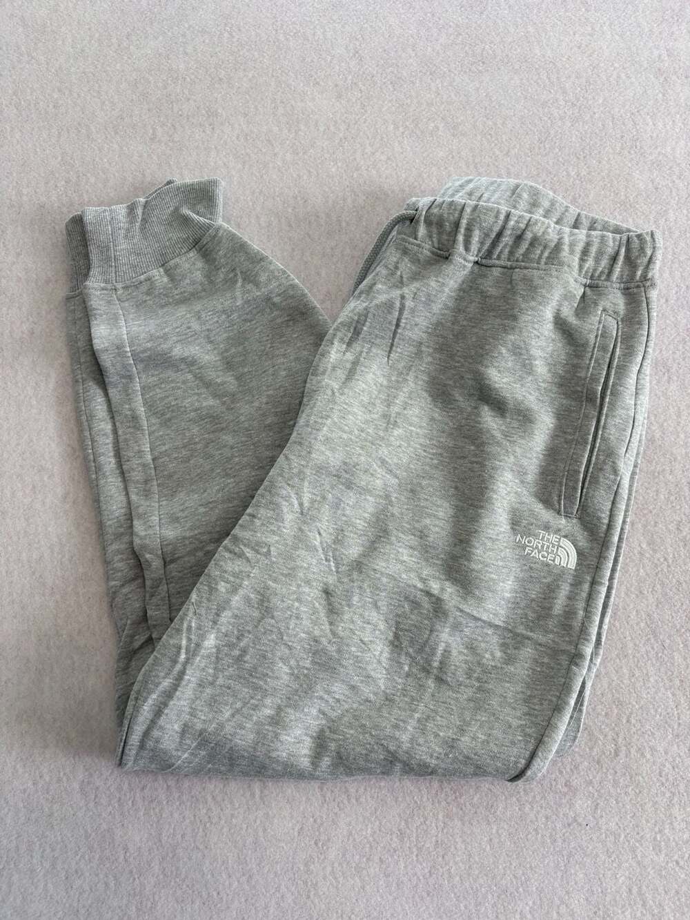 The North Face Women's Circular Design Fleece Jogger Sweatpants Gray Large